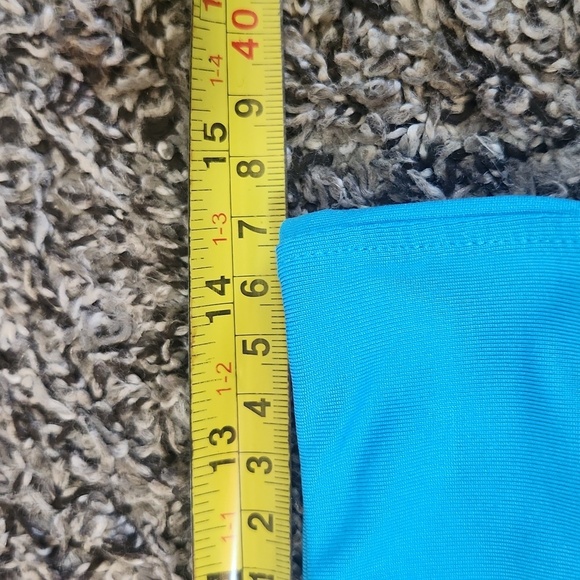 Under Armour Speed Pocket Blue Fitted Mens Size Medium 7 Inch Inseam - Picture 13 of 16